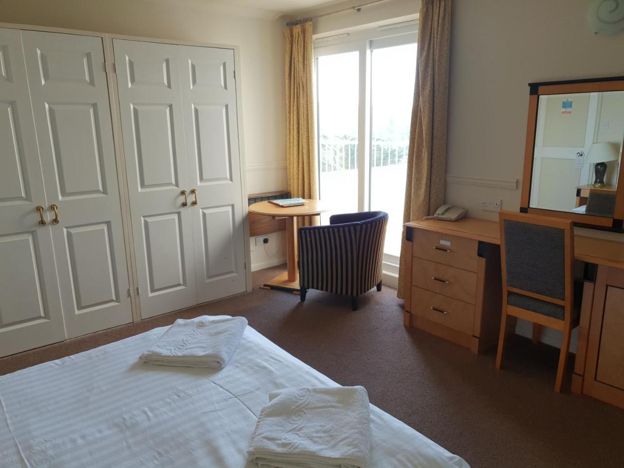 Hotel California New Quay Rum bild